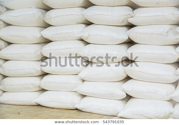 pile-calcium-hydroxide-lime-bags-600w-543791035